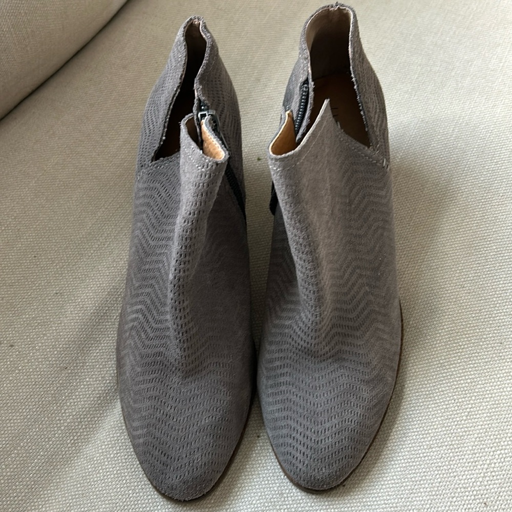 Lucky Brand grey suede booties size 8